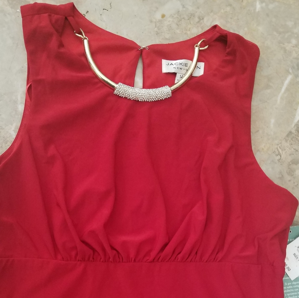 Flirty red dress NWT,with bonus blingy necklace attached